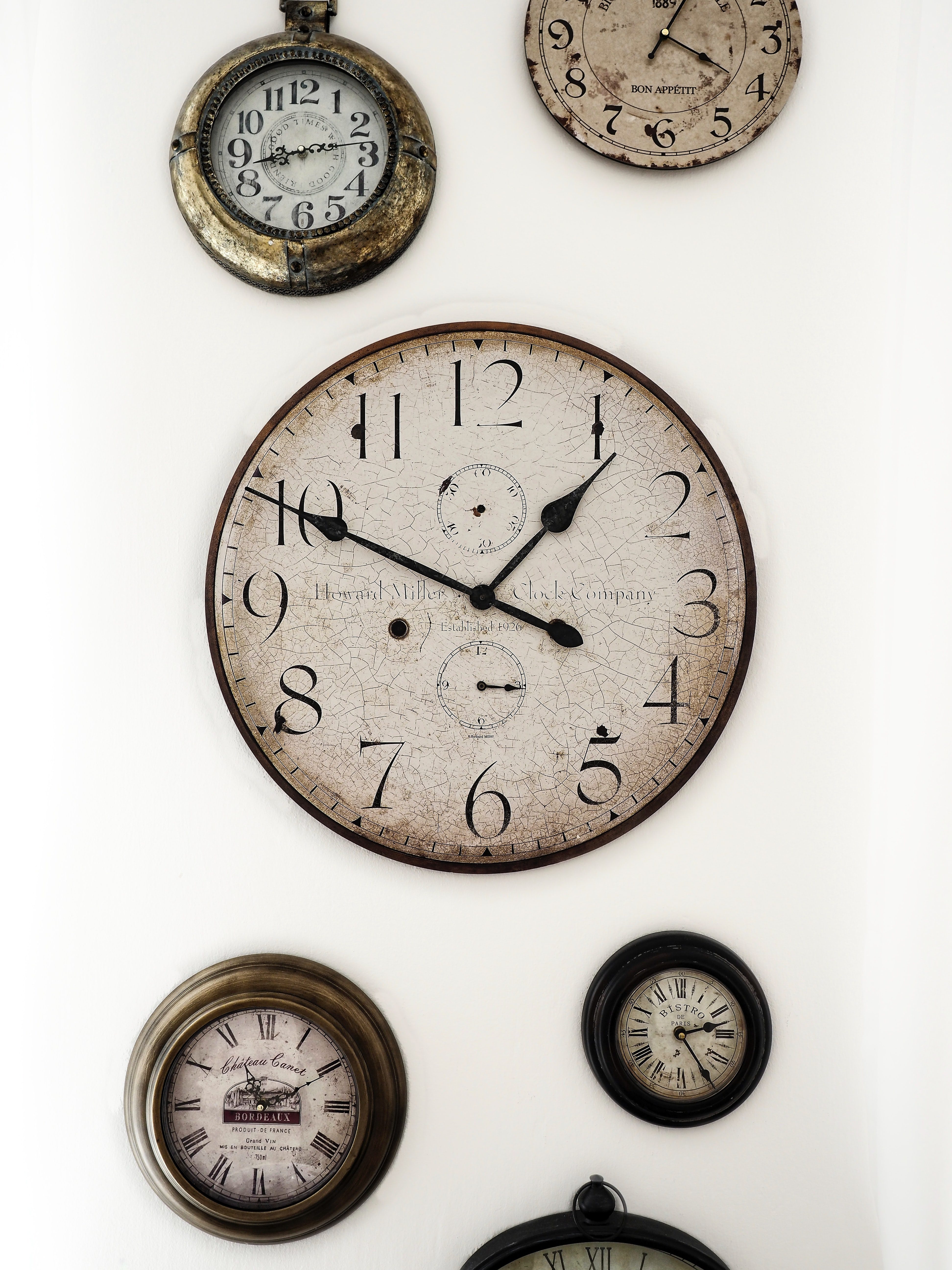 Qi clock